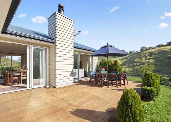  at 262E Pinnacle Hill Road, Bombay, Franklin, Auckland