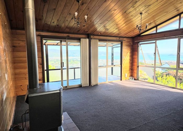  at 3 Chestnut Grove, Maungaraki, Lower Hutt, Wellington