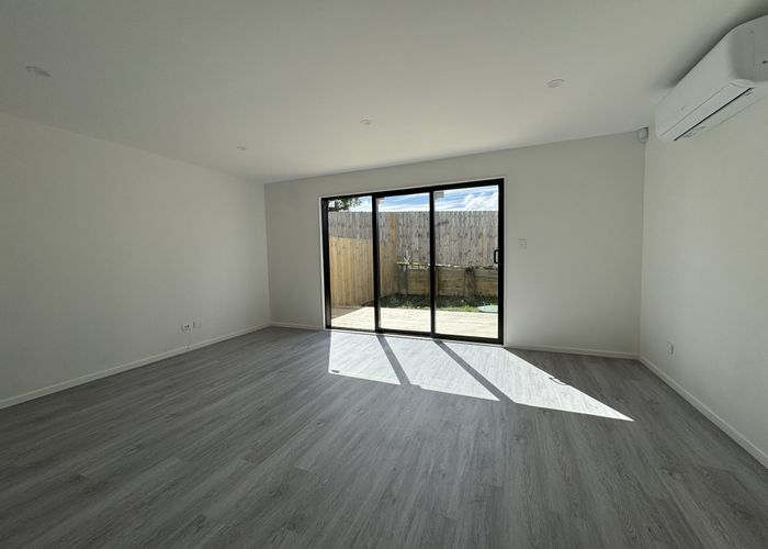  at 12 Peara Pl, Henderson, Waitakere City, Auckland