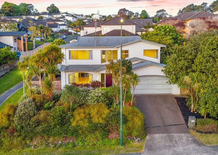  at 31 Harrowglen Drive, Northcross, North Shore City, Auckland