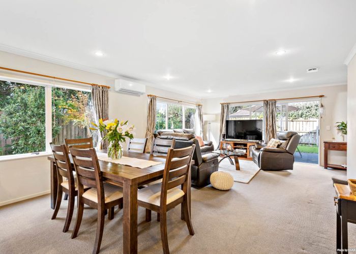 at 7 Sires Parkway, Takanini, Auckland