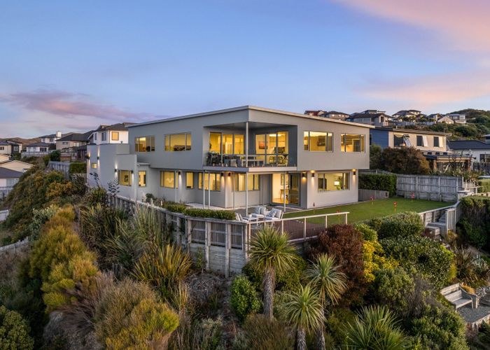  at 22 Milford Street, Aotea, Porirua, Wellington