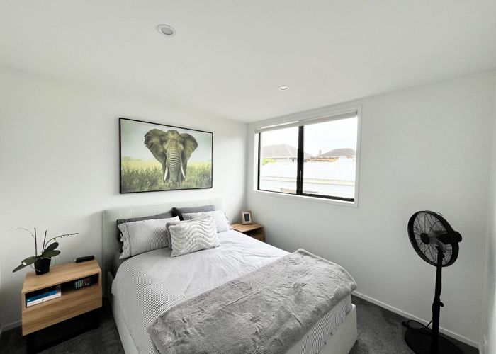  at 52E Vodanovich Road, Te Atatu South, Waitakere City, Auckland