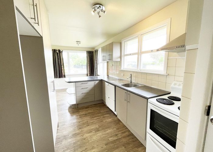  at 19 Ian Place, Bishopdale, Christchurch City, Canterbury