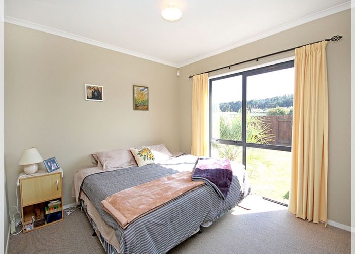  at 4 Low Avenue, Foxton Beach, Foxton
