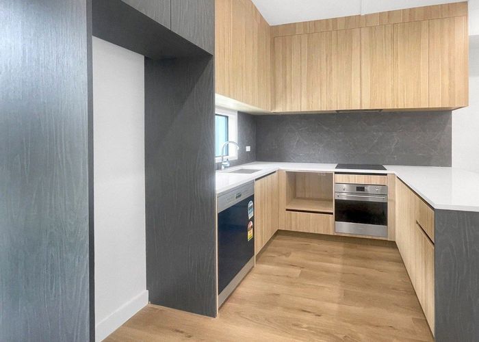  at 64 Parkwood Avenue, Westgate, Waitakere City, Auckland