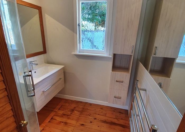  at 46 Roseberry Avenue, Birkenhead, North Shore City, Auckland