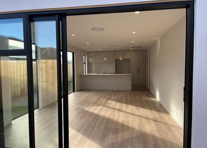  at 19 Borthwick Street, Belfast, Christchurch City, Canterbury