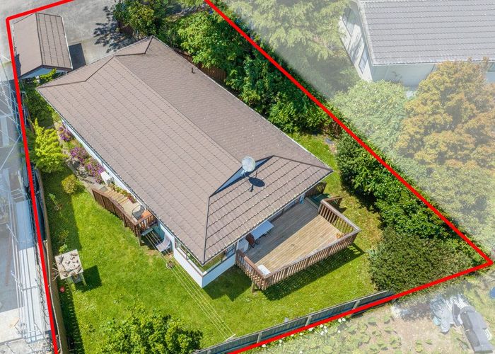  at 6/112 Solar Road, Glen Eden, Auckland