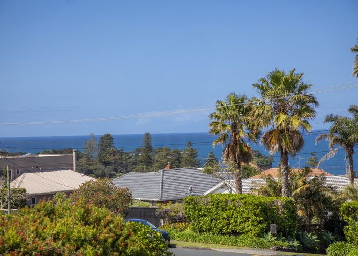  at 1/72 Deep Creek Road, Torbay, North Shore City, Auckland
