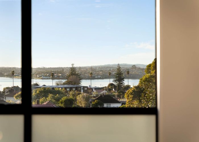  at 182 Tripoli Road, Point England, Auckland City, Auckland