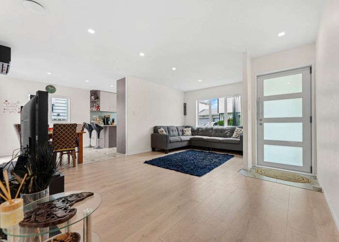  at 14 Sohum Place, Manukau, Auckland