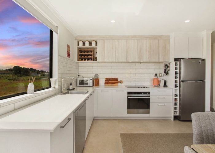  at 8/1 Coral Tree Avenue, Manukau, Manukau City, Auckland