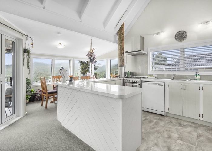  at 7 Fenchurch Grove, Stokes Valley, Lower Hutt
