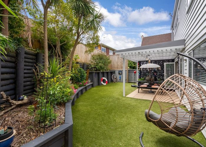  at 3/89 Francis Street, Hauraki, Auckland