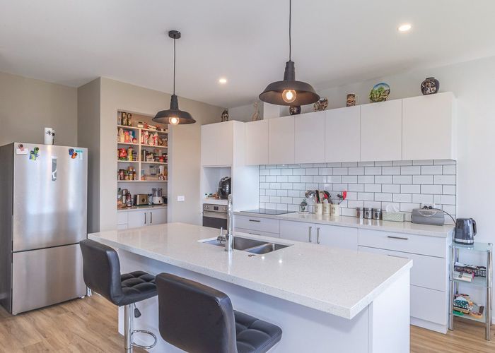  at 5 Oak Place, Levin, Levin