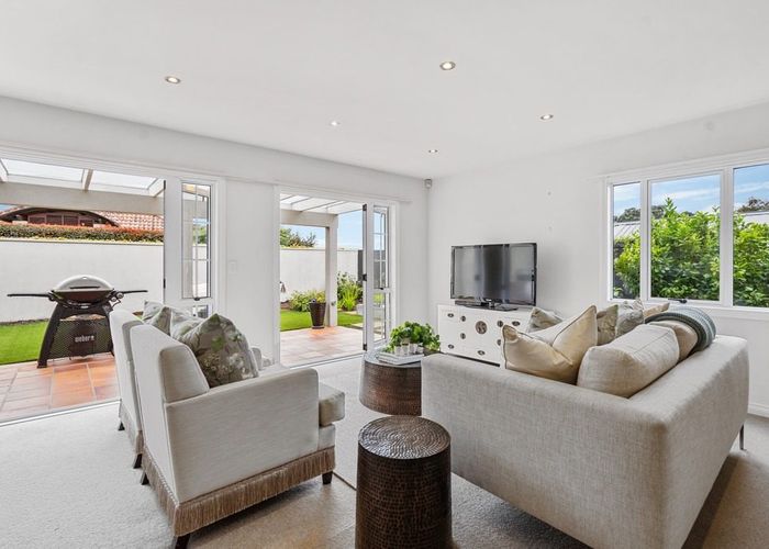  at 4/11A  Orakei Road, Remuera, Auckland City, Auckland
