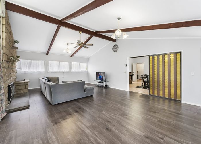  at 19 Corolu Place, Conifer Grove, Takanini