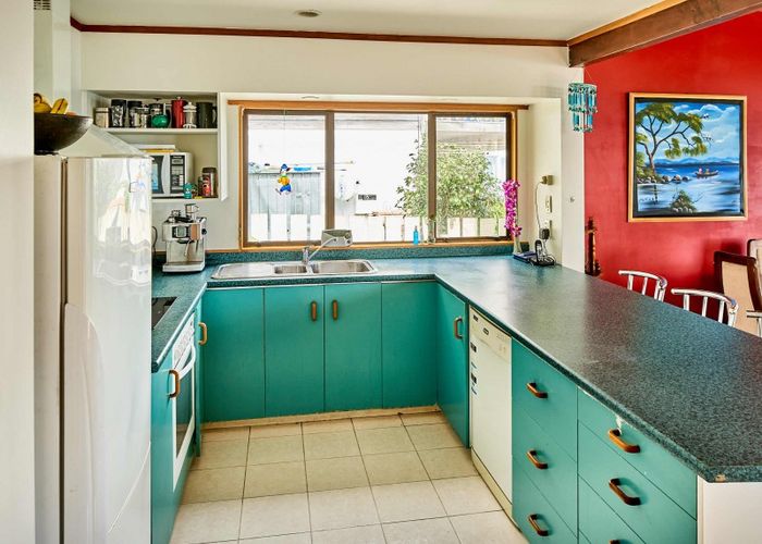  at 16 Moana Road, Plimmerton, Porirua