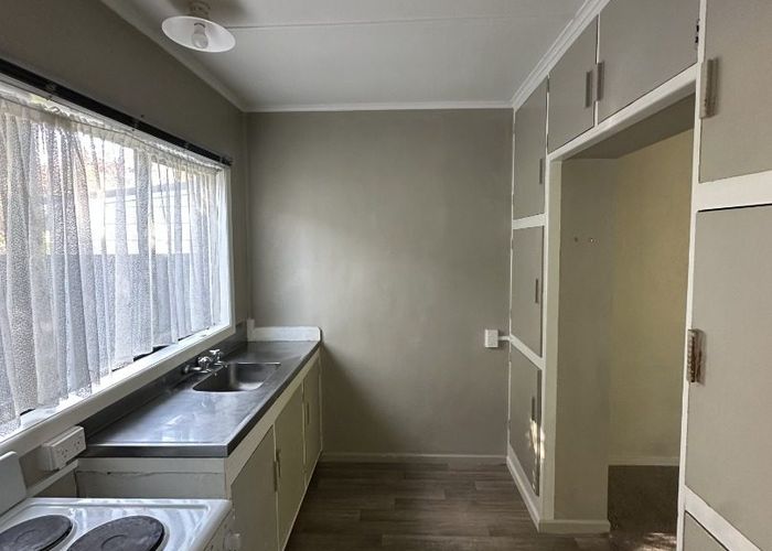  at 7B Bellvue Road, Kawaha Point, Rotorua, Bay Of Plenty