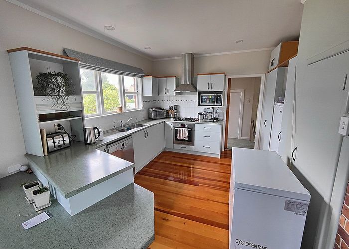  at 702 River Road, Chartwell, Hamilton