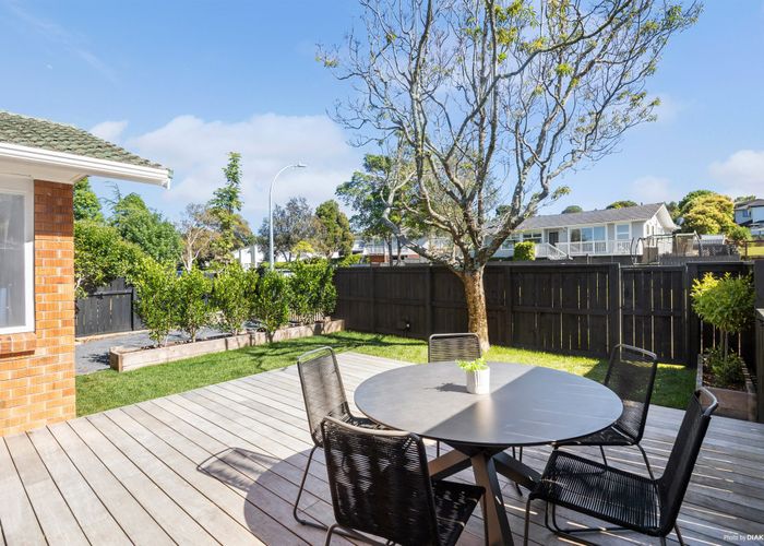  at 46 Lantana Road, Green Bay, Auckland