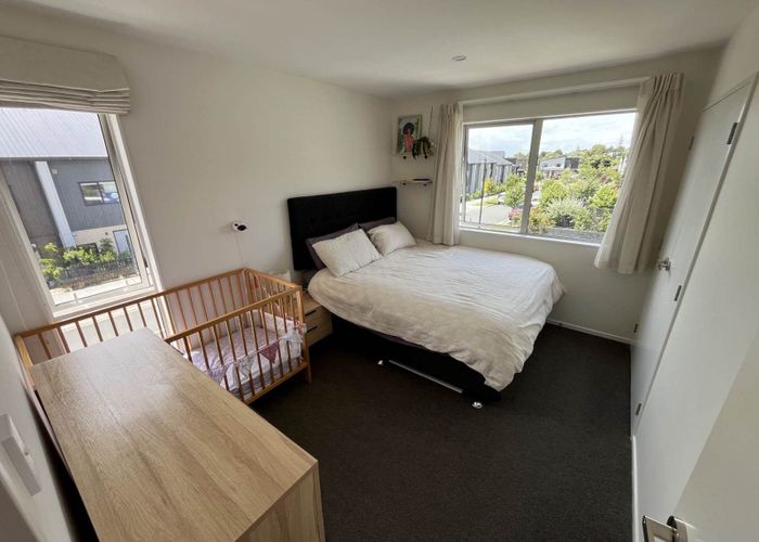  at 325 Glengarry Road, Glen Eden, Waitakere City, Auckland