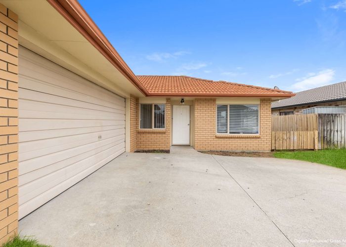  at 6 Stardon Place, Favona, Auckland