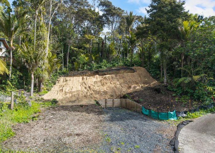 at 179 Laingholm Drive, Laingholm, Waitakere City, Auckland
