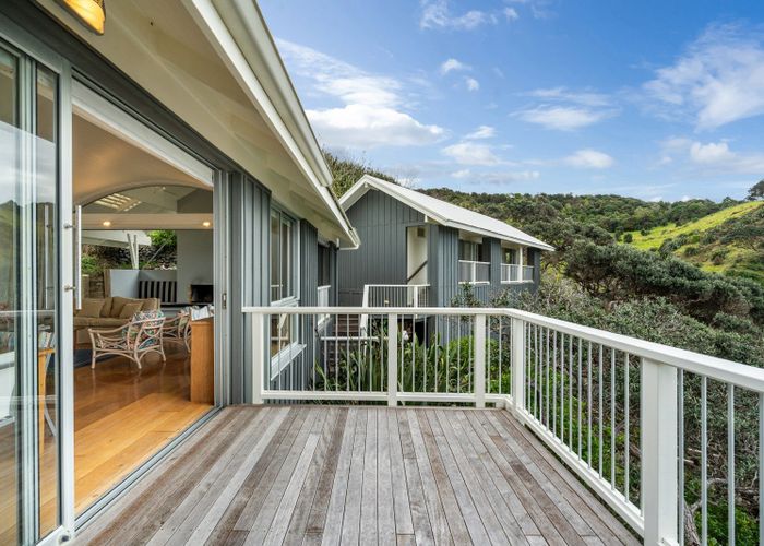 For sale 350 McAuslin Road, Sandy Bay, Whananaki, Whangarei
