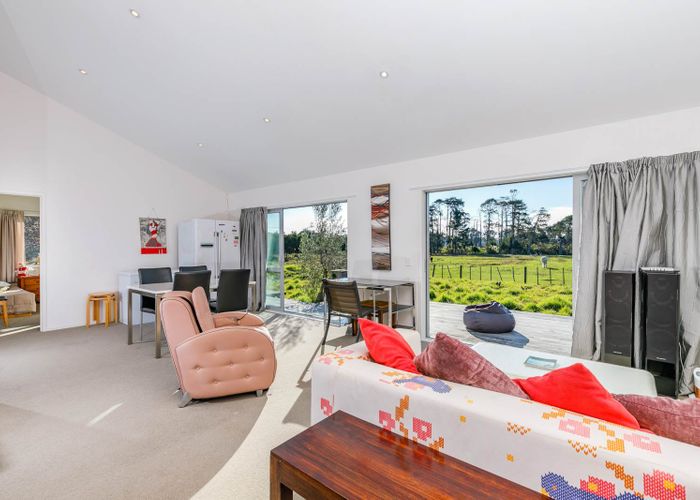  at 219 Waitakere Road, Henderson