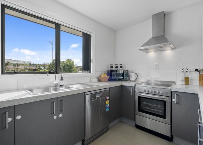  at 40 Fairfax Crescent, Pyes Pa, Tauranga