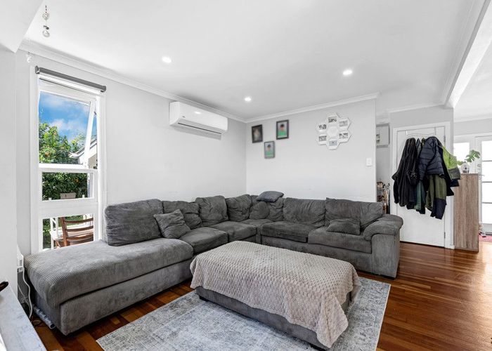  at 5 Dulcie Place, Red Hill, Papakura, Auckland