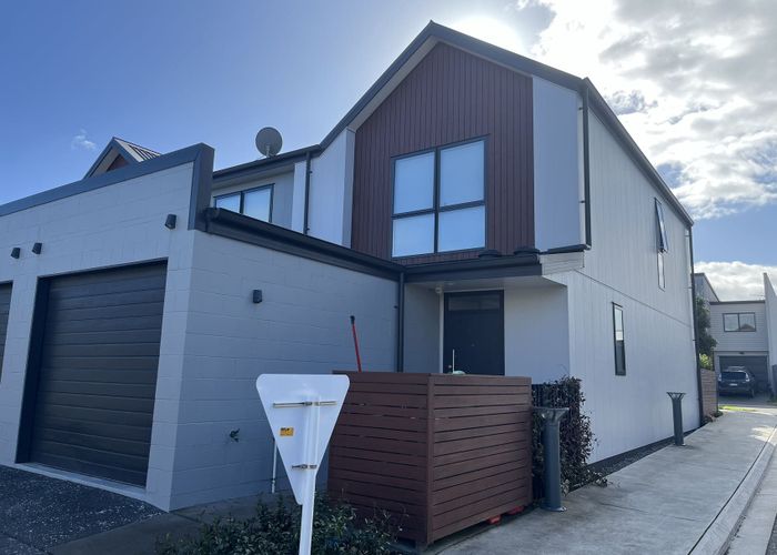  at 31 Gateway Avenue, Beachlands, Manukau City, Auckland