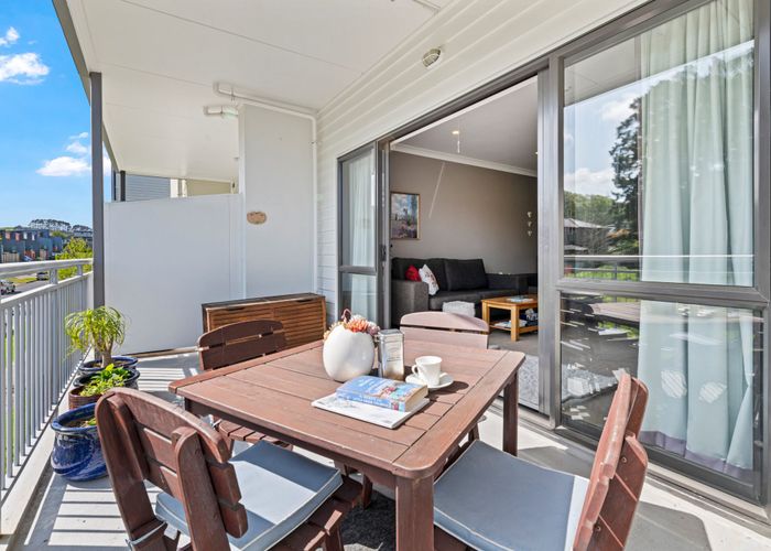  at 17/128 Stancombe Road, Flat Bush, Manukau City, Auckland