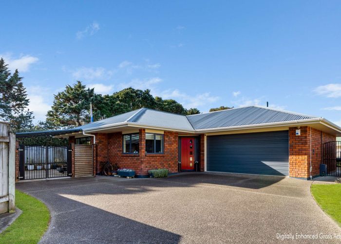  at 6 Loader Place, Tawhero, Whanganui