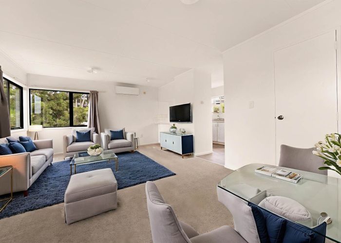  at 5 Trengove Place, West Harbour, Waitakere City, Auckland