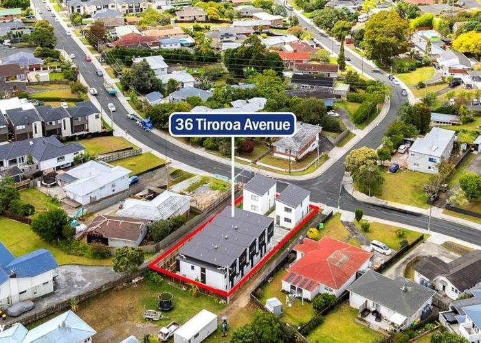  at 7/36 Tiroroa Avenue, Te Atatu South, Auckland