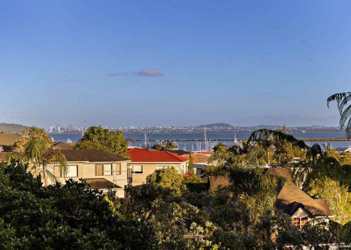  at 144 Wiseley Road, West Harbour, Waitakere City, Auckland