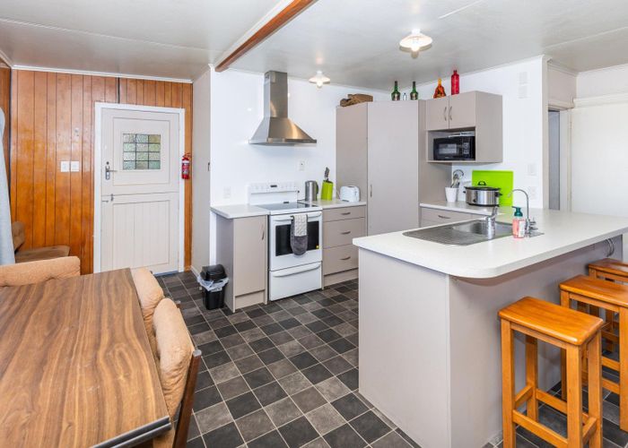  at 33 Gibson Road, Dinsdale, Hamilton