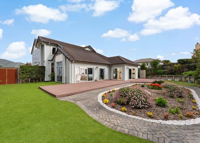  at 17 Te Hoe Grove, Pinehill, North Shore City, Auckland