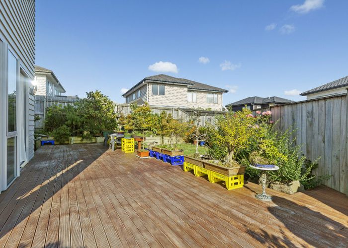  at 21 Stamford Crescent, Flat Bush, Auckland