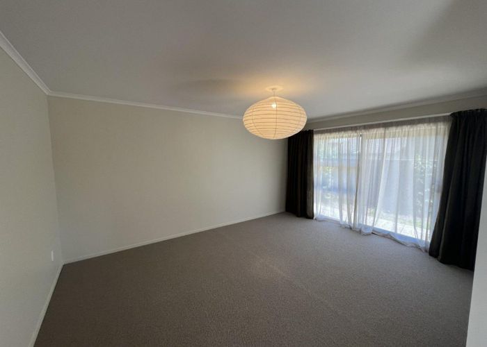  at 15 Sequoia Grove, Merrilands, New Plymouth, Taranaki