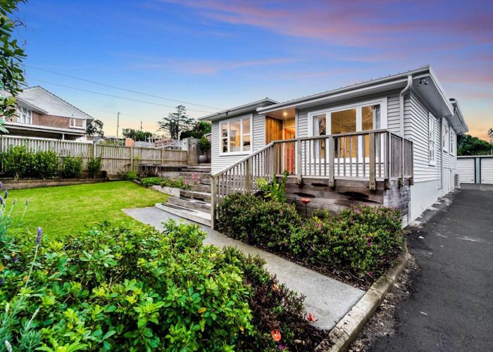  at 4 Apirana Avenue, Glen Innes, Auckland City, Auckland