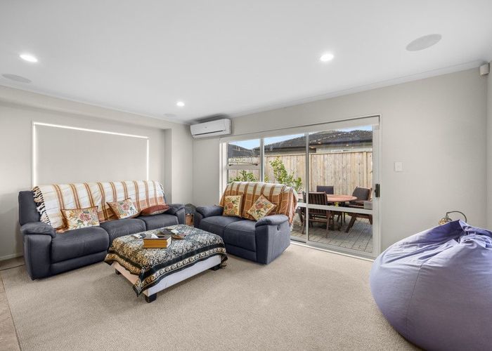  at 76 Stancombe Road, Flat Bush, Manukau City, Auckland