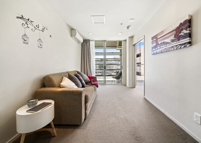  at 301/17 Amersham Way, Manukau, Manukau City, Auckland