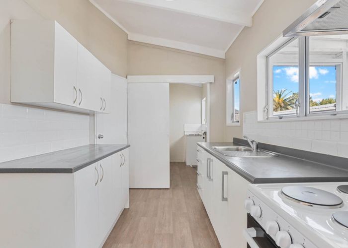  at 2 Imperial Place, Henderson, Waitakere City, Auckland