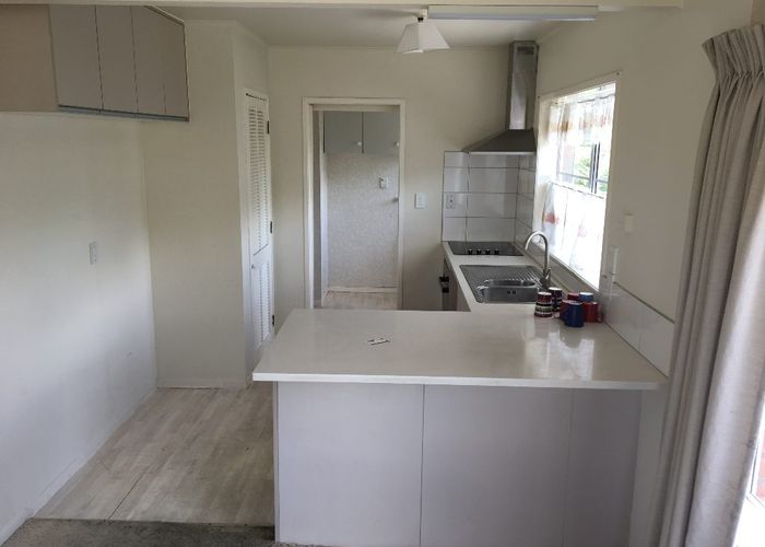  at 1/18 Sunnynook Road, Forrest Hill, North Shore City, Auckland