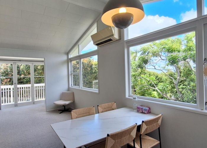  at 1/156 Carlisle Road, Browns Bay, North Shore City, Auckland