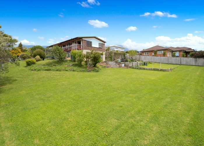  at 103 Lake Panorama Drive, Henderson Valley, Auckland